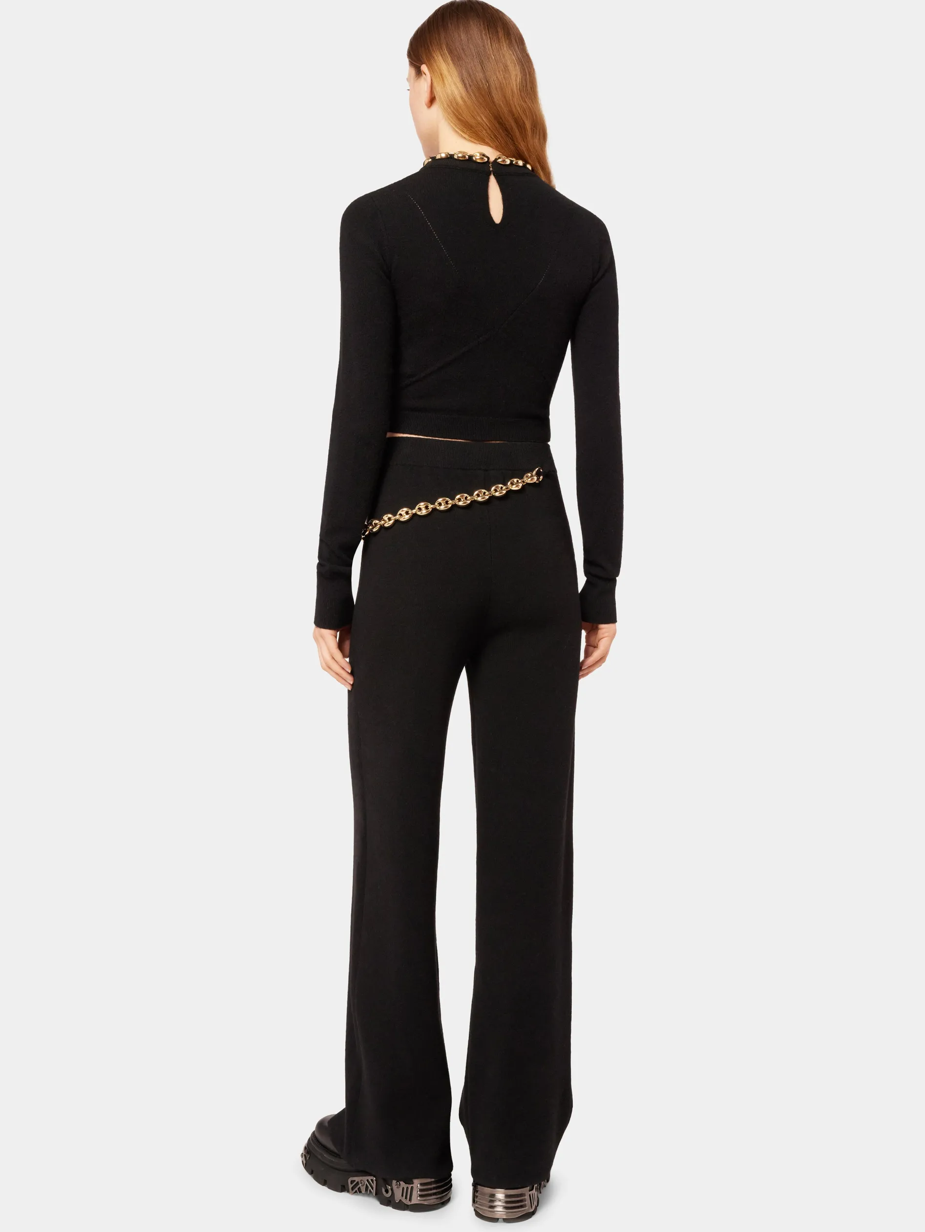 Store Pull noir en laine avec chaîne en maillons dorés Maille | Hauts