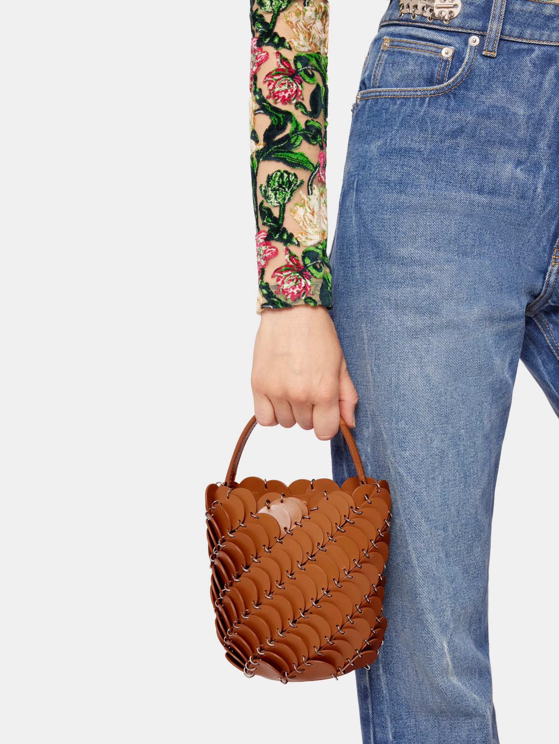 Clearance Small Cognac bucket Paco bag in leather Les Sacs Paco En Cuir | Sacs Porté Épaule